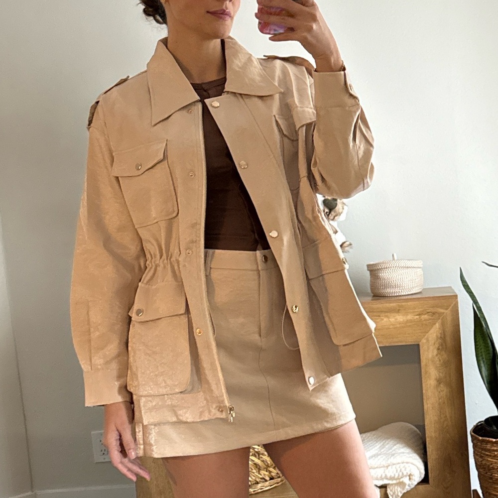Women's Cream trench & Skort Set
